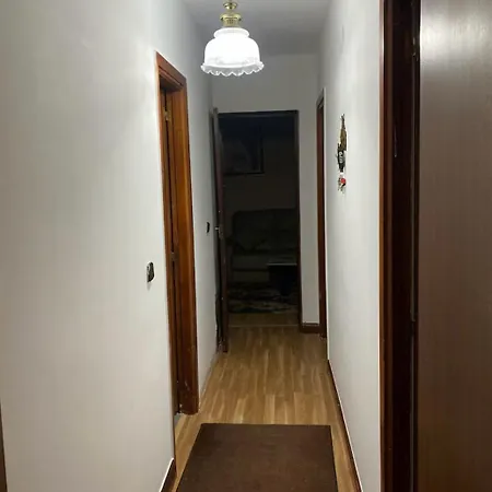 Проживання в сім'ї House Look